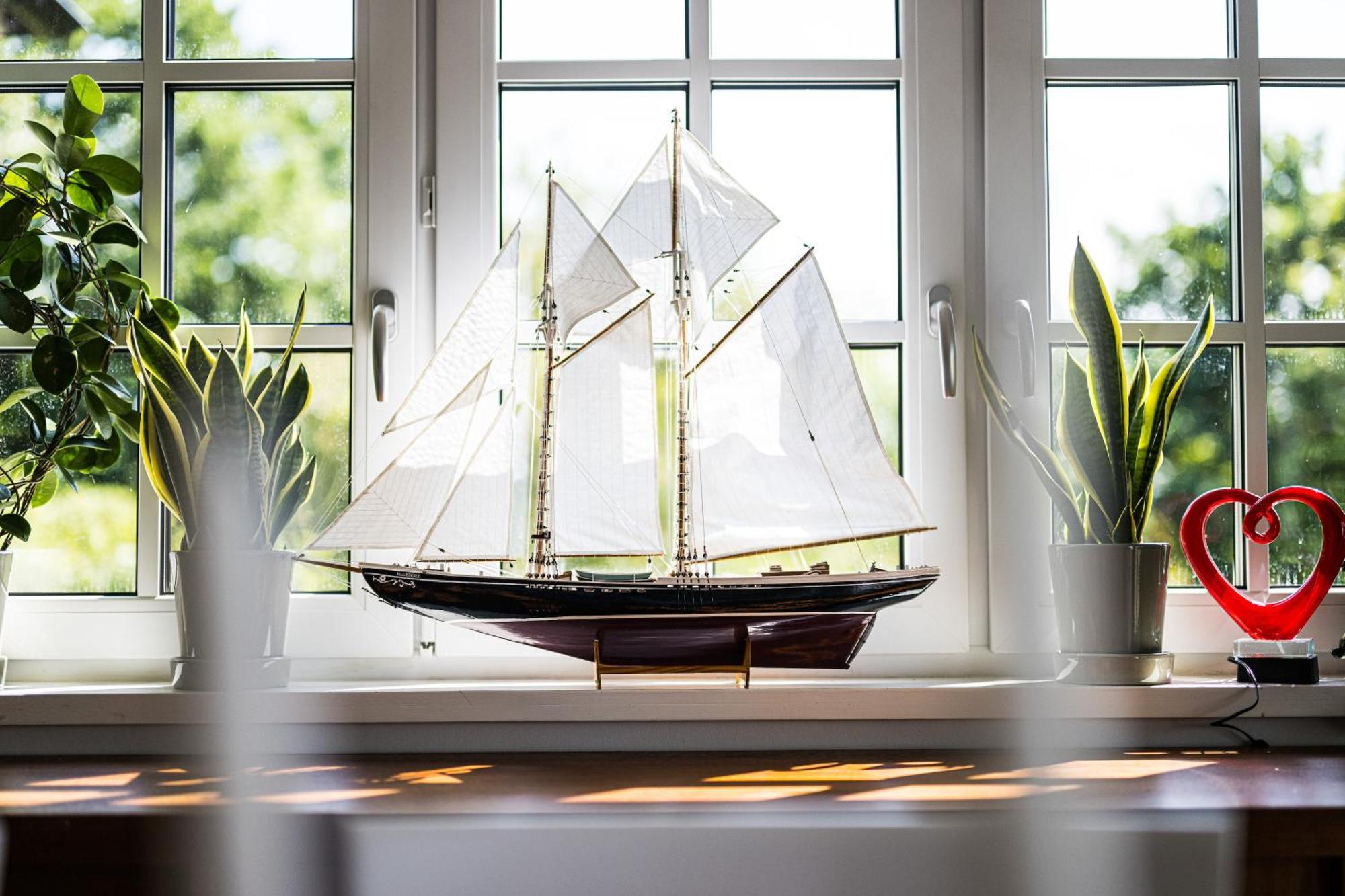 Exclusive Tranquil Villa By The Sea, Boat Available Drottningskar Bagian luar foto