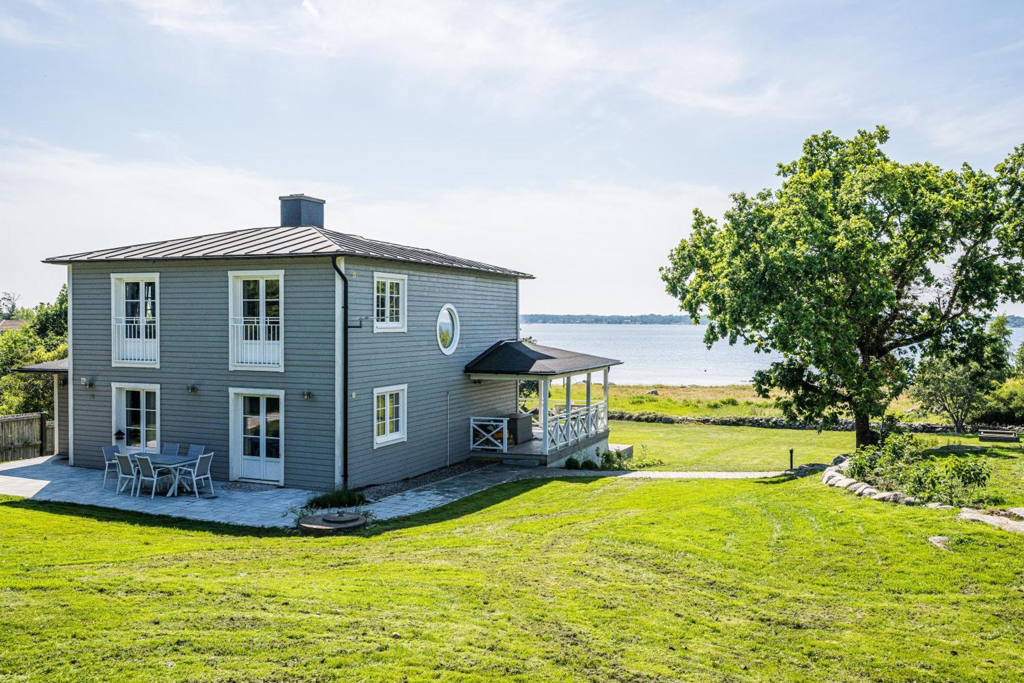 Exclusive Tranquil Villa By The Sea, Boat Available Drottningskar Bagian luar foto